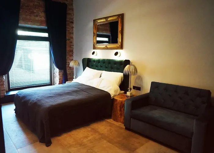 Centrum Rs Kowalska 12 *